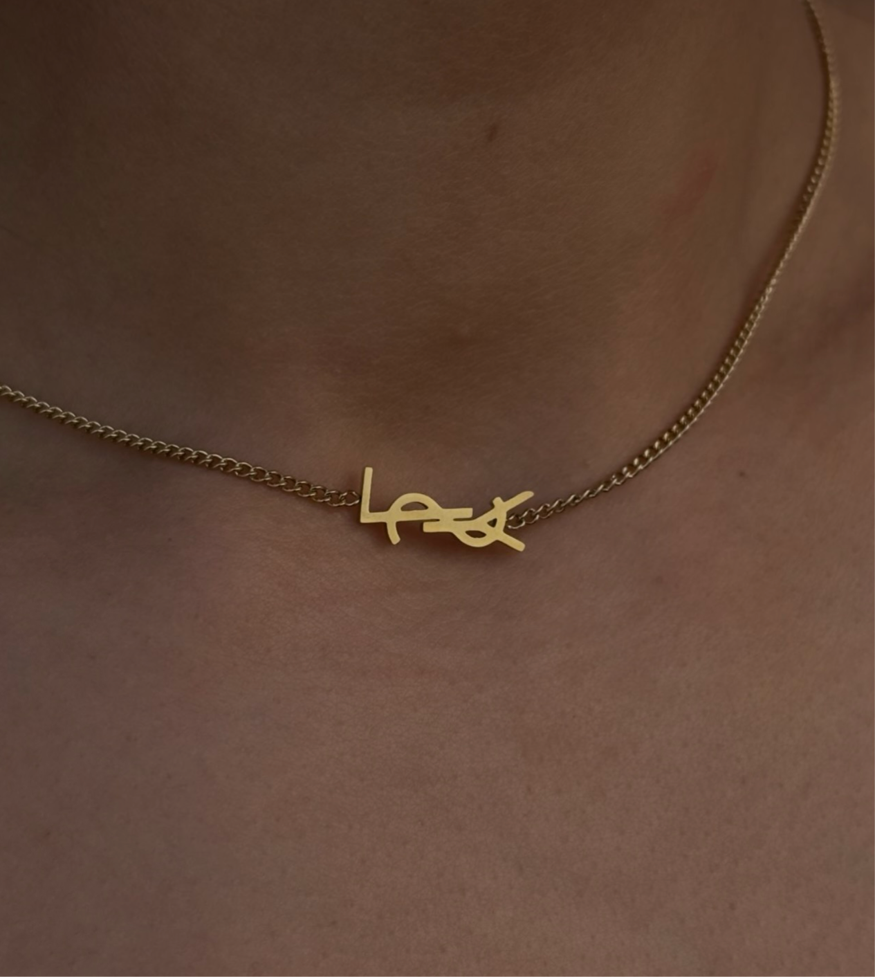 Colar Inspiração Grife de Luxo